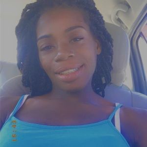 Meet your Posher, Danesha